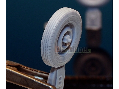 U.K. Commando/Sas Jeep Wheel Set (For Tamiya 1/35) - image 3