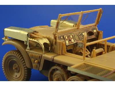 Sd. Kfz.10/5 with Flak 38 20mm 1/35 - Revell - image 9