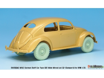 German Staff Car Type 82e Wheel Set 02-wide(Semperit) ( For Rfm 1/35) - image 7