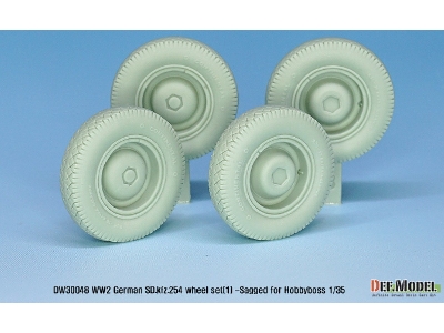 German Sd.Kfz.254 Sagged Wheel Set 01 ( For Hobbyboss 1/35) - image 4