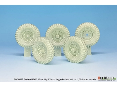 British Bedford Mwd Light Truck Wheel Set - image 3