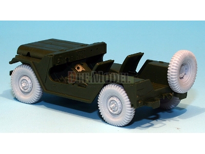 U.S M151 Jeep Sagged Wheel Set (For Tamiya/Academy 1/35) - image 5