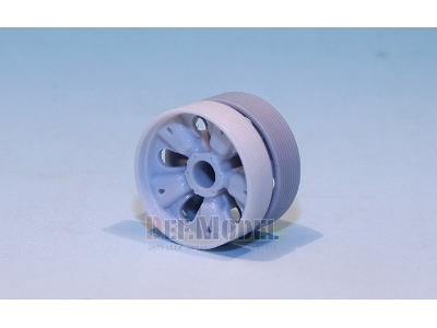 T-55 Burnt Roadwheel Set (For T-55 Kit 1/35) - image 5