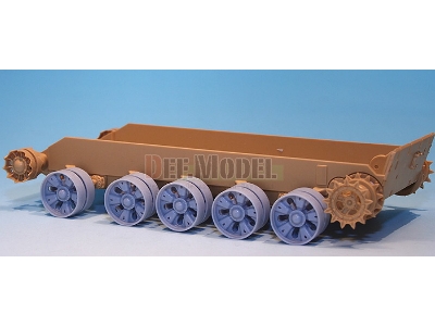 T-55 Burnt Roadwheel Set (For T-55 Kit 1/35) - image 7