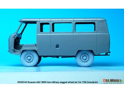 Russian Uaz 3909 Van Military - image 4