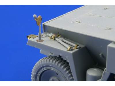 Sd. Kfz.250/9 Neu 20mm Reccon.  1/35 - Dragon - image 9