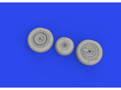 MiG-17 wheels 1/48 - AMMO - image 7