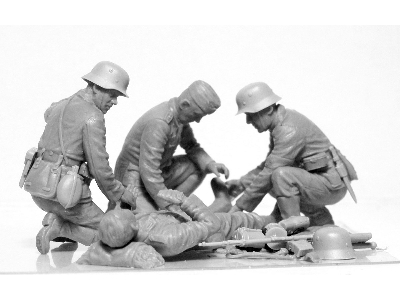 WWII German Military Medical Personnel - image 3