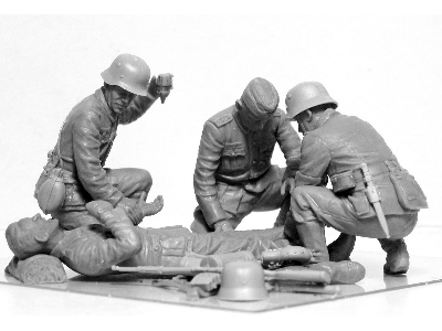 WWII German Military Medical Personnel - image 9