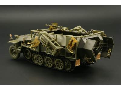 Sd. Kfz.251/1 Ausf. C Stuka zu Fuss 1/35 - Afv Club - image 12