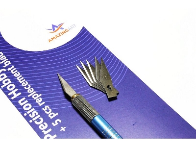 Model knife + 5 blades - image 2