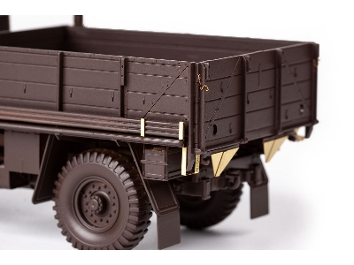 WWII British Army 30-CWT 4x2 Truck 1/35 - AIRFIX - image 11