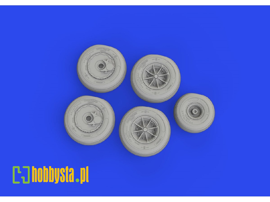 Sea King wheels 1/48 - AIRFIX - image 1