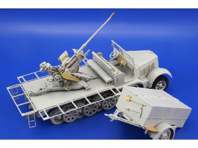 Sd. Kfz.7/2 (early) Flak 37 37mm 1/35 - Trumpeter - image 4