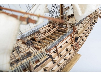 HMS Victory - limied edition - image 20