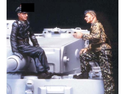 German Tank Crew Set (Wittmann And His Gunner Woll) 2 Figures - image 1