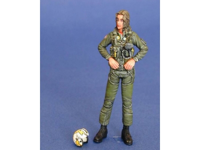 Us Navy Woman Pilot 2 - image 1