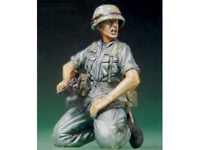 Us Soldier At Vietnam War-shouting - image 1