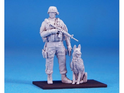 Us K9 With The Handler - image 1