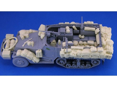 Us M2 Halftrack Stowage Set - image 3