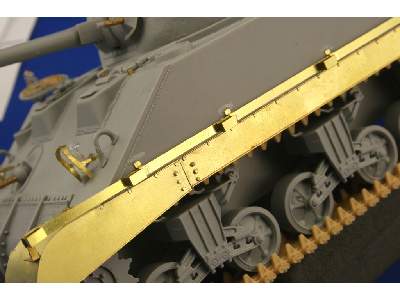 Sherman Mk. III fenders 1/35 - Dragon - image 6