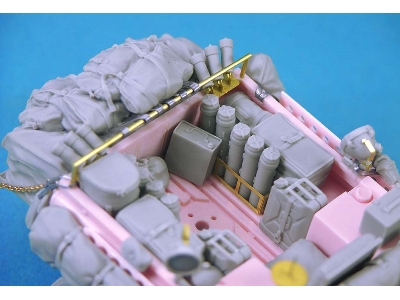 Pink Panther Update/Stowage Set (For Tamiya) - image 3