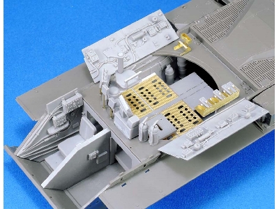 Idf Nagmachon Interior Set (For Hobbyboss) - image 1