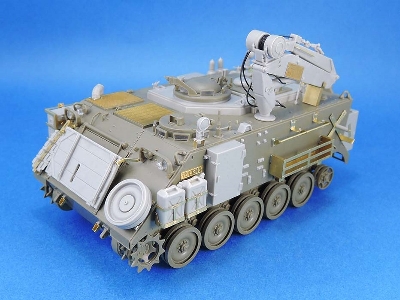 Idf Fitter Conversion Set (For 1/35 M113s) - image 1