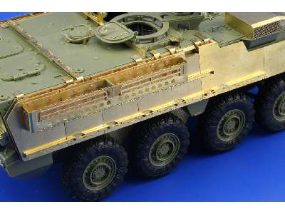 Stryker additional armour 1/35 - Afv Club - image 6