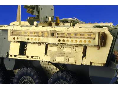 Stryker additional armour 1/35 - Afv Club - image 7