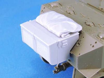 Us Light Tank M5/M8 Tank Stowage Bin Set - image 3