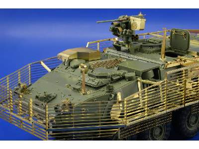 Stryker slat armour 1/35 - Afv Club - image 12