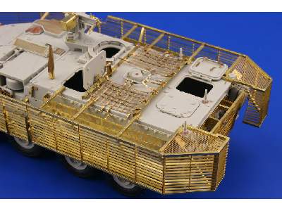 Stryker slat armour 1/35 - Trumpeter - image 10