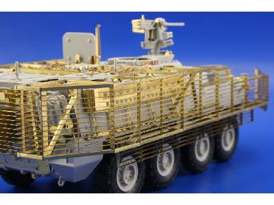 Stryker slat armour 1/35 - Trumpeter - image 11