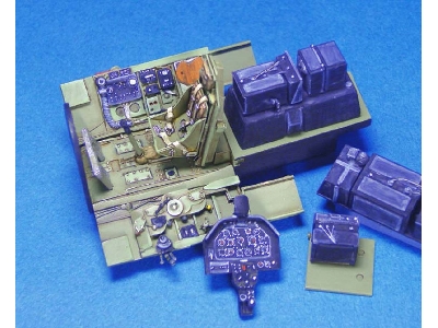 P-51b Cockpit Set (For Accurate Miniature) - image 1