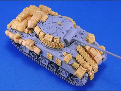 Sherman Firefly Stowage Set - image 1