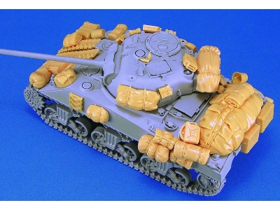 Sherman Firefly Stowage Set - image 3