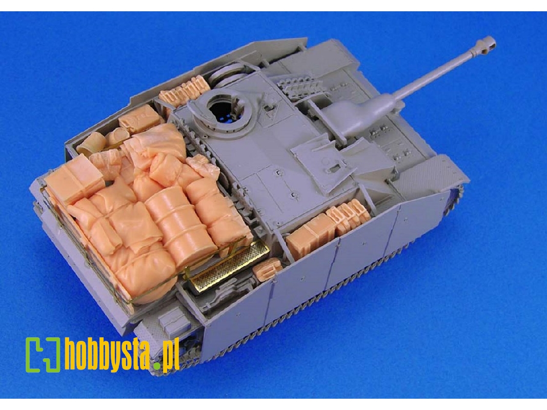 Stug.Iii Stowage Set Inc Pe Parts - image 1