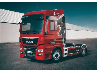 MAN TGX 18.500 XXL Lion Pro Edition - image 1