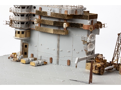 USS Nimitz CVN-68 part 7 1/350 - TRUMPETER - image 12