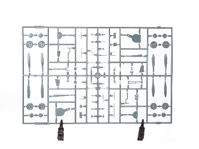 P-39N Airacobra 1/48 - image 15