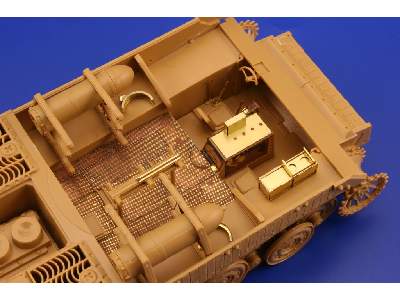 Sturmtiger interior 1/35 - Revell - image 5