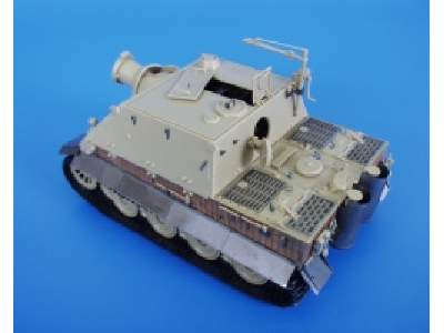 Sturmtiger interior 1/35 - Tamiya - image 5