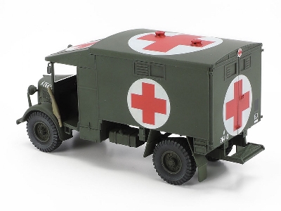 British 2-ton 4x2 Ambulance - image 3