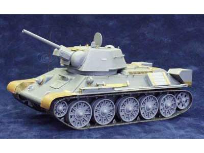 T-34/76 Model 1943 1/35 - Italeri - image 4