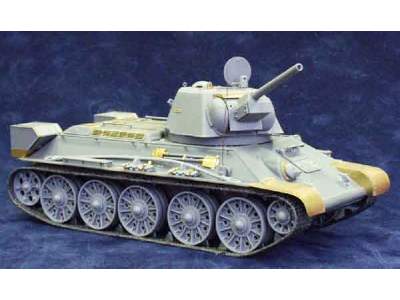T-34/76 Model 1943 1/35 - Italeri - image 6