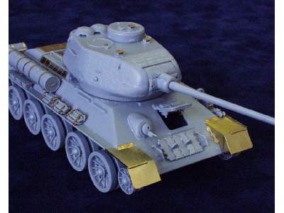 T-34/85 Model 1944 1/35 - Dragon - image 5