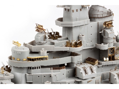 USS Iowa BB-61 part 2 1/350 - HOBBY BOSS - image 13