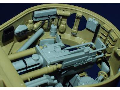 Tiger I Ausf. E interior 1/35 - Academy Minicraft - image 6