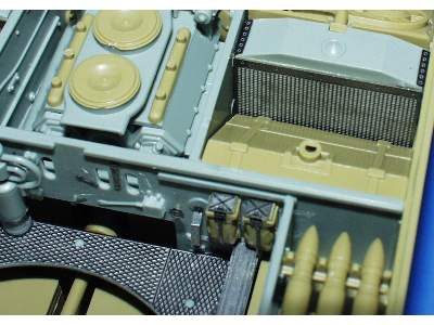 Tiger I Ausf. E interior 1/35 - Academy Minicraft - image 7